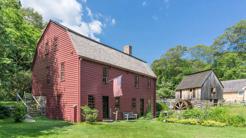 Gilbert Stuart birthplace and barn, Saunderstown, Rhode Island
