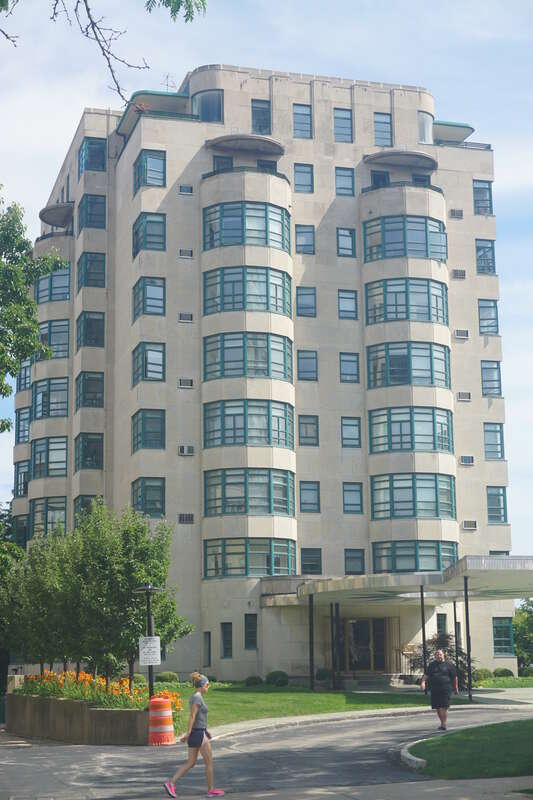 The Exton 1260 Apartments in Milwaukee, Wisconsin (United States).