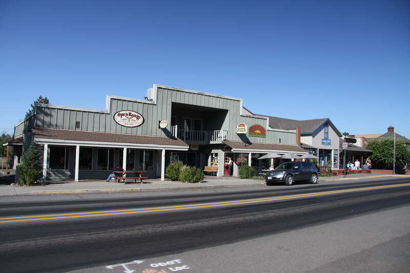 Main road in town Sisters in Oregon, USA