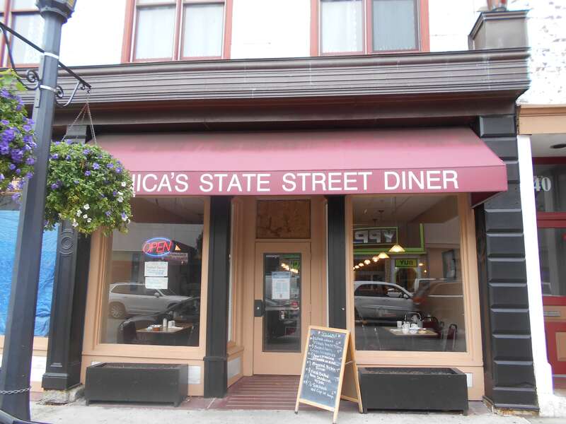 Monica's State Street Diner
138 State St

New London, CT 06320