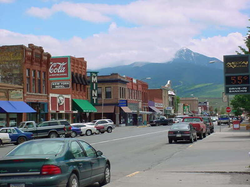 View of Downtown Livingston Montana. Viewpoint is on Main St., between E. Park and E. Callender Sts., looking southeast along Main St.