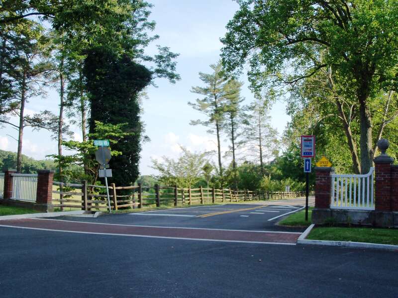 Sugarloaf Mountain Rd