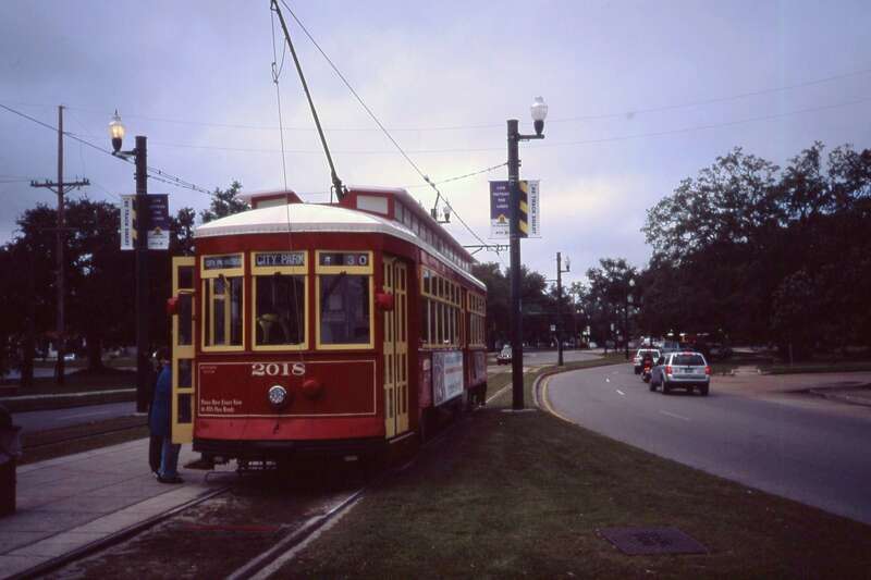 Trolley car, Museum of Art stop, Esplanade Avenue, New Orleans, April 2013 USA041