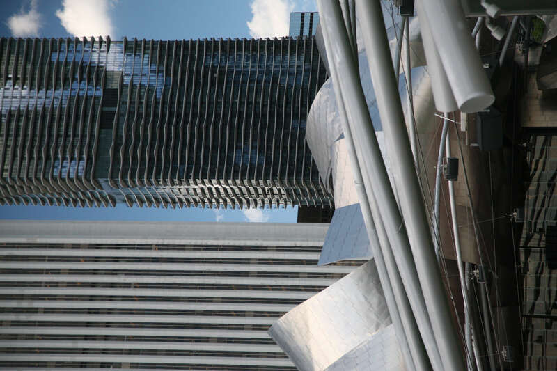 &amp;lt;a href=&quot;http://www.chicagoarchitecture.info/Building/913/Aqua.php&quot; rel=&quot;nofollow&quot;&amp;gt;www.chicagoarchitecture.info/Building/913/Aqua.php&amp;lt;/a&amp;gt;
2009
250 mtrs
Aqua is an 82-story mixed-use residential skyscraper in the Lakeshore East development