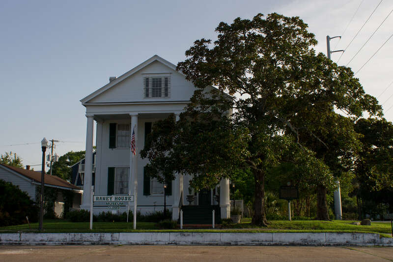 David G. Raney House, Southwestern corner of Market Street and Avenue F Apalachicola