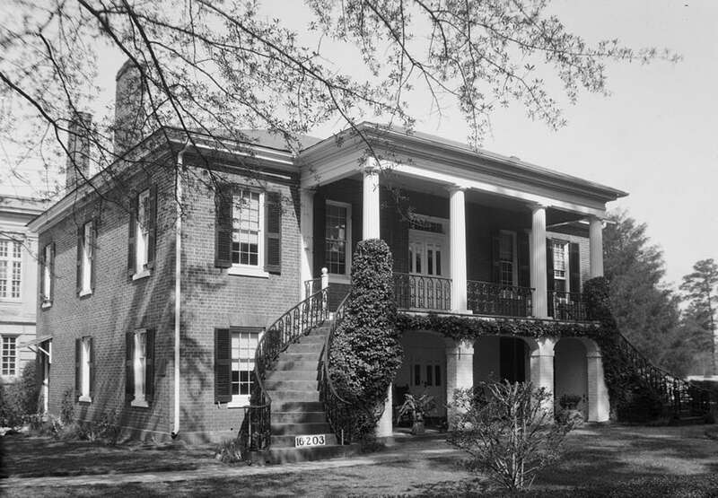 University of Alabama, Josiah Gorgas House, Ninth Avenue &amp;amp; Capstone Drive, Tuscaloosa, Tuscaloosa County, AL.  FRONT VIEW. - EAST ELEVATION
HABS ALA,63-TUSLO,3A-1.