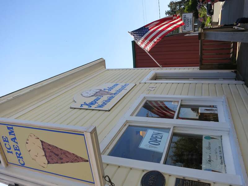 Kapaw's Iskreme ice cream shop