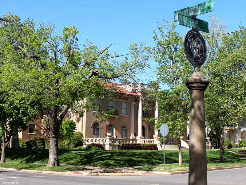 327 NW 18th St - Oklahoma City, OK USA - Heritage Hills