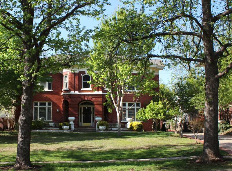 409 NW 18th St - Oklahoma City, OK USA - Heritage Hills