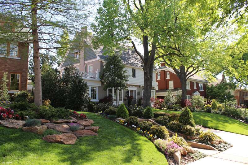 NW 18th St - Oklahoma City, OK USA - Heritage Hills