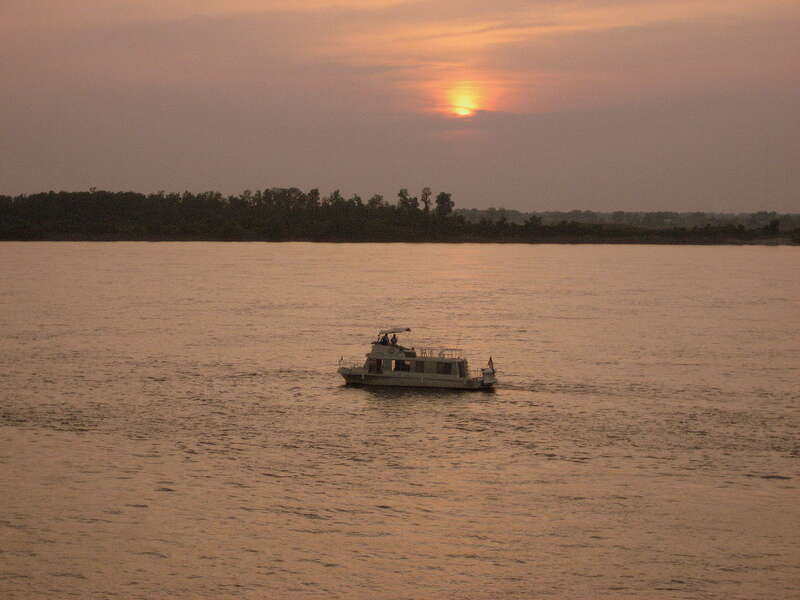 Old Man River ; Tom Lee Park, Memphis