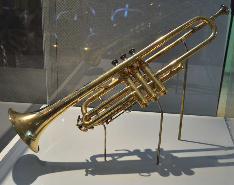 Selmer trumpet, given as a gift by King George V of the United Kingdom to Louis Armstrong. Louis Armstrong Museum, 34-56 107 St., Corona, Queens, NY.