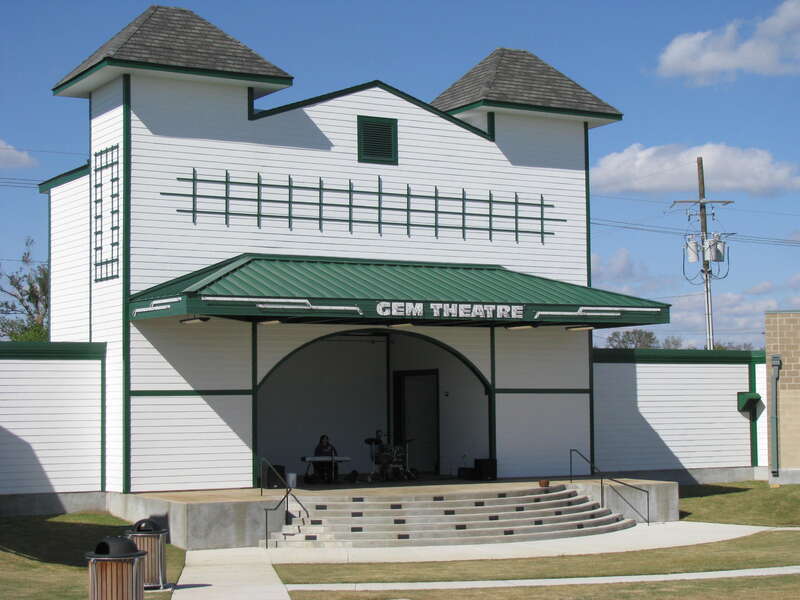 Westwego LA Farmers and Fisheries Market - Gem Theater Facade