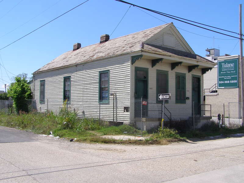 "Shotgun double" house, Jena Street, Freret neighborhood, Uptown New Orleans.