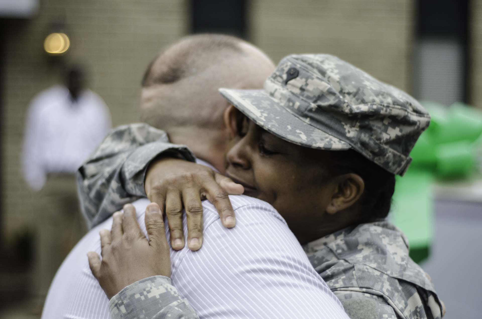 It can be hard to readjust after returning from a deployment, but one Citizen-Soldier fell on severely difficult times when she returned home to find all her personal belongings that were in storage had been lost in a fire. Although she faced