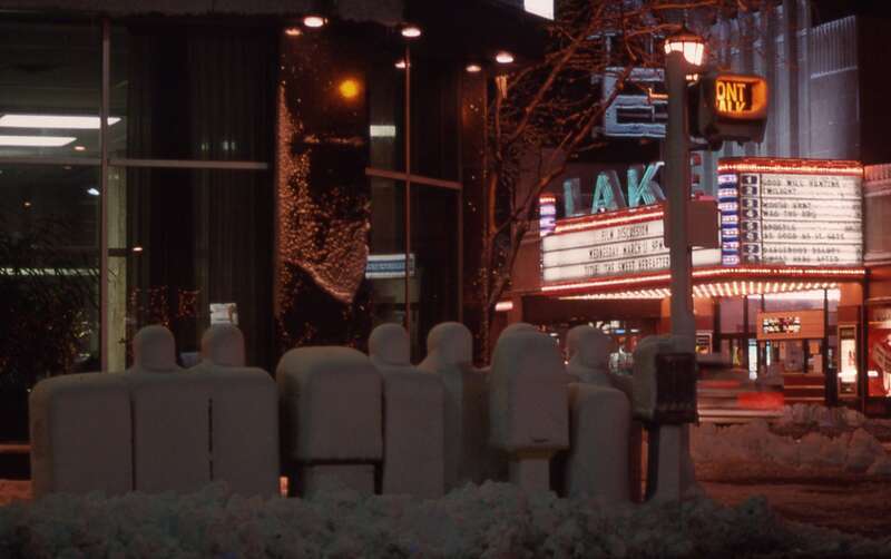 19980309 32 Lake St. @ Forest Place