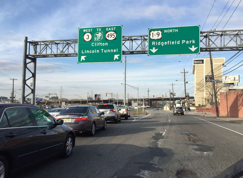 View north along U.S. Route 1 and U.S. Route 9 (Tonnele Avenue) at the junction with New Jersey State Route 3 (Secaucus Bypass) in North Bergen Township, Hudson County, New Jersey