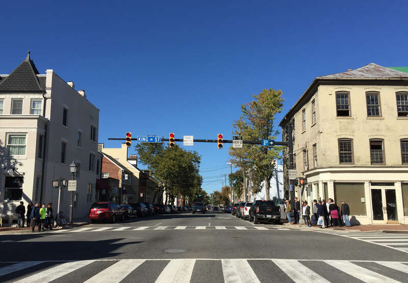 View north along U.S. Route 1 (Patrick Street) at Virginia State Route 7 (King Street) in Alexandria, Virginia