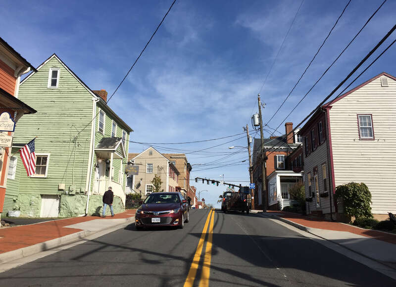 View north along U.S. Route 15 Business (King Street) at Royal Street in Leesburg, Loudoun County, Virginia