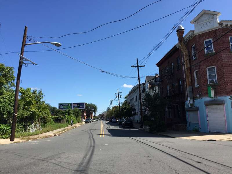 View east along East State Street (Mercer County Route 635) at Monmouth Street in Trenton City, Mercer County, New Jersey