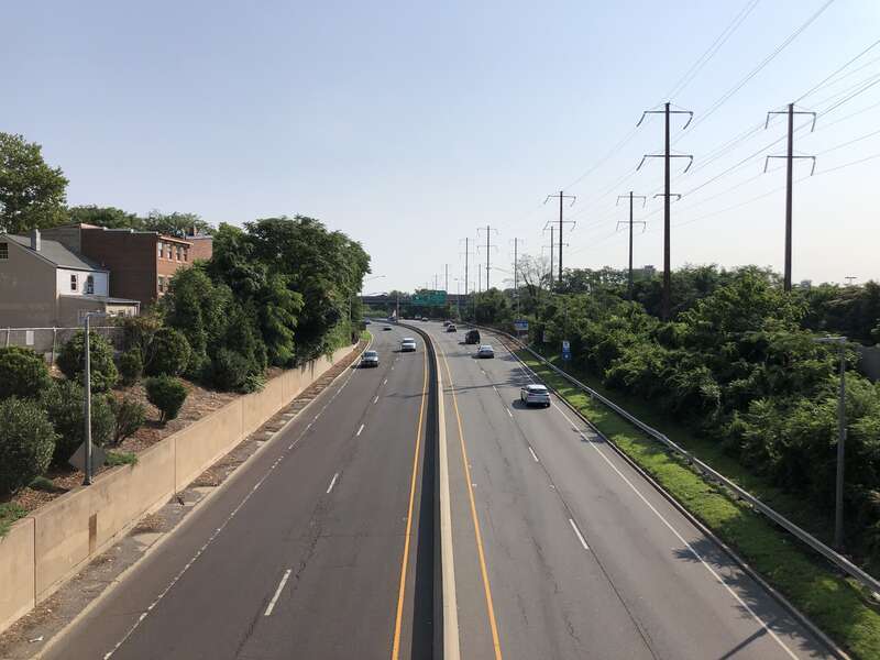 View north along U.S. Route 1 (Trenton Freeway) from the overpass for U.S. Route 206 (South Broad Street) in Trenton, Mercer County, New Jersey