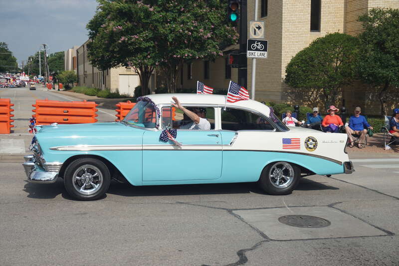 A 1956 Chevrolet Bel Air in the 2021 Arlington Independence Day Parade in Arlington, Texas (United States).