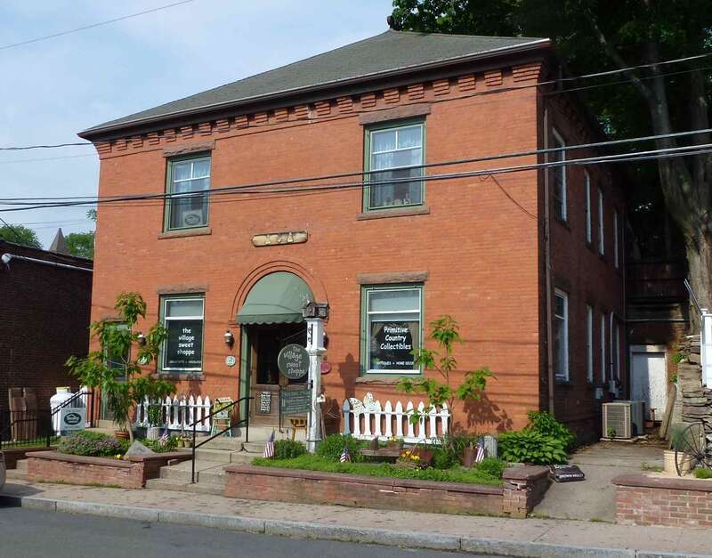 5 River Street, Collinsville, Canton, CT