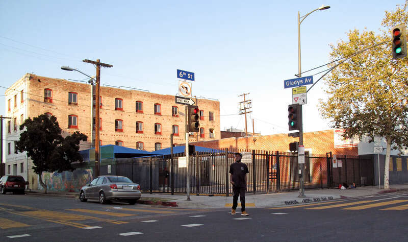 6th &amp;amp; Gladys, Los Angeles