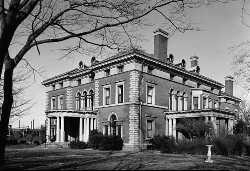 Alonzo Roberson House — 30 Front Street, Binghamton, Broome County, central—southern New York.
The Roberson Mansion is now part of the Roberson Museum and Science Center.
1963 image from the HABS—Historic American Buildings Survey of New York,