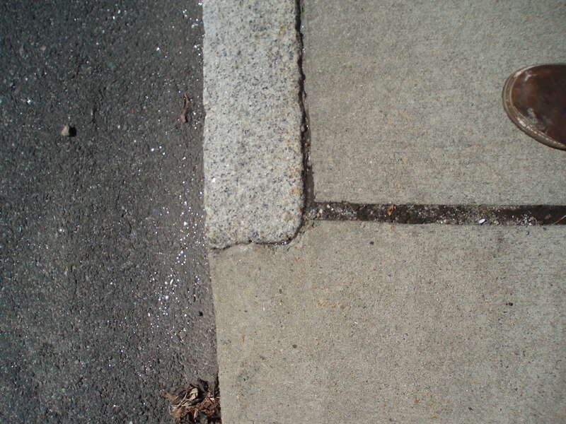 Photographs of an emergency response to a release of mercury on Bisson Street, Beverly, Massachusetts.
April 1 &amp;amp; 2, 2010
MassDEP RTN: 3-0029174

Site summary information with link to reports: