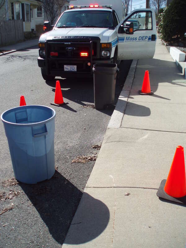 Photographs of an emergency response to a release of mercury on Bisson Street, Beverly, Massachusetts.
April 1 &amp;amp; 2, 2010
MassDEP RTN: 3-0029174

Site summary information with link to reports: