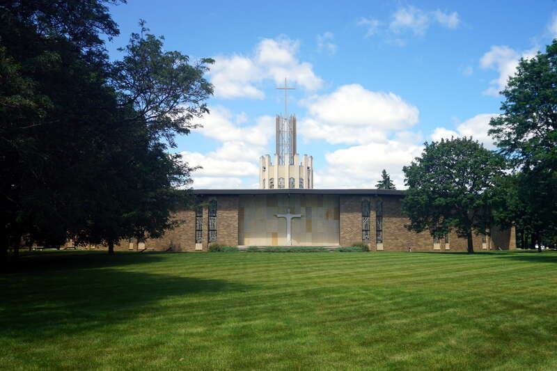 St. John Vianney Catholic Church in Brookfield, Wisconsin (United States).