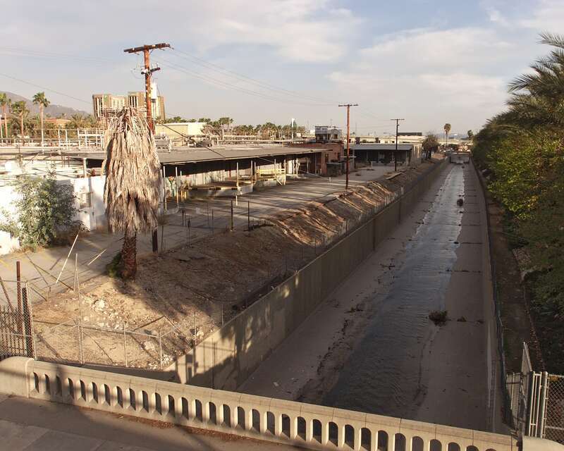The Burbank Western Channel at Magnolia Blvd. looking south-east.