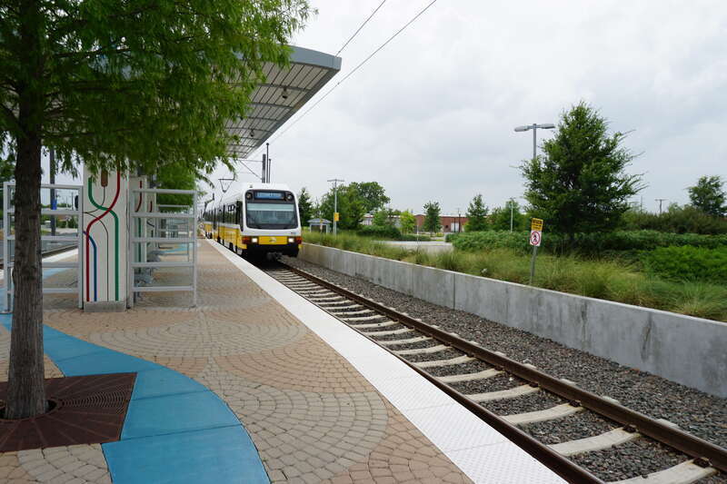 A DART Light Rail Blue Line train at Downtown Rowlett Station in Rowlett, Texas (United States).