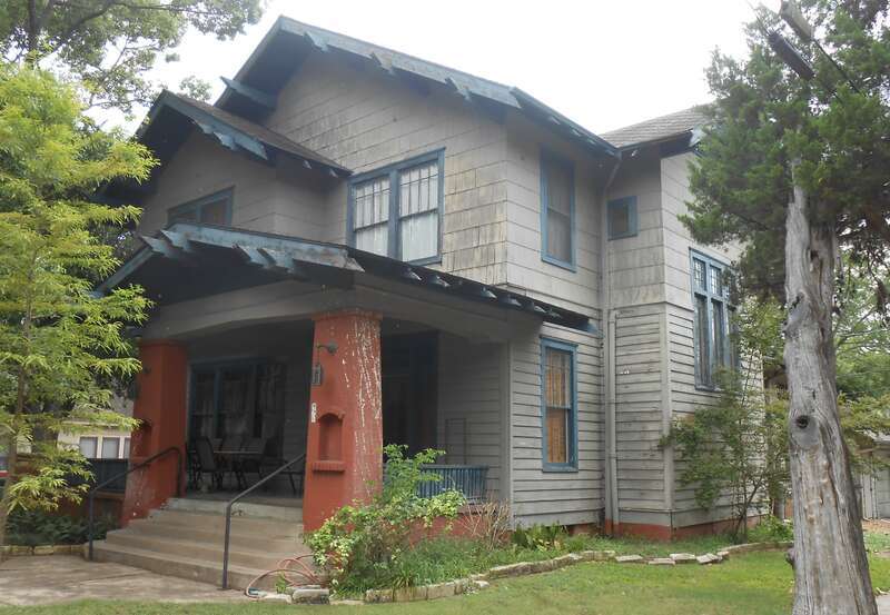 F.H. Crain House, 307 N. Vine Street, Victoria, Texas