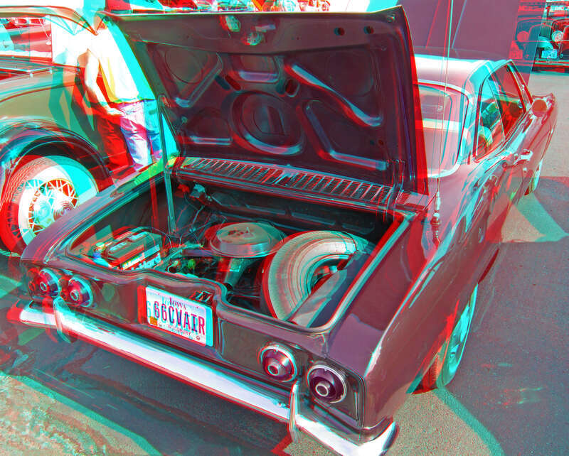 View with 3D red/cyan glasses