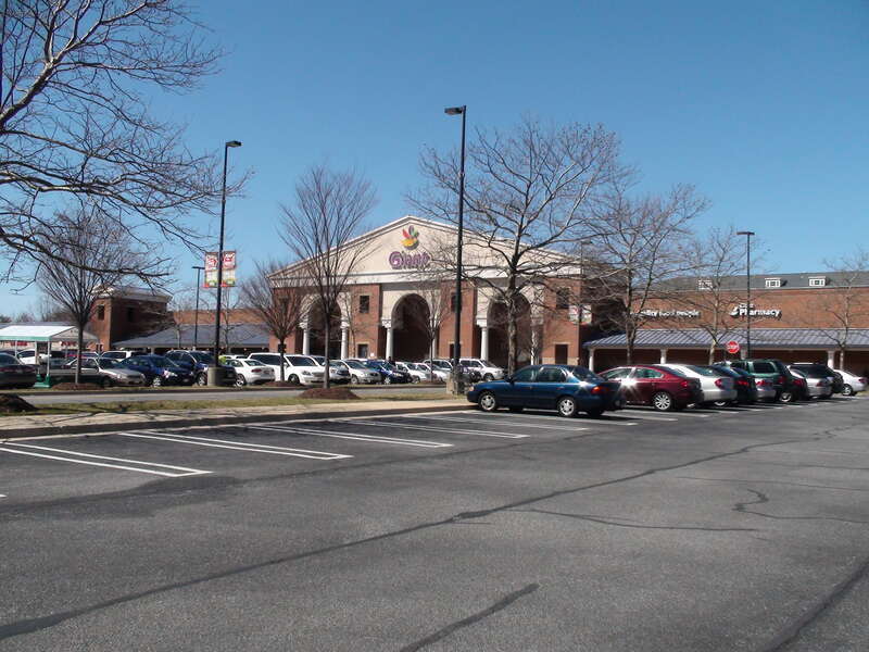 Giant, Kentlands, Maryland, March 2015