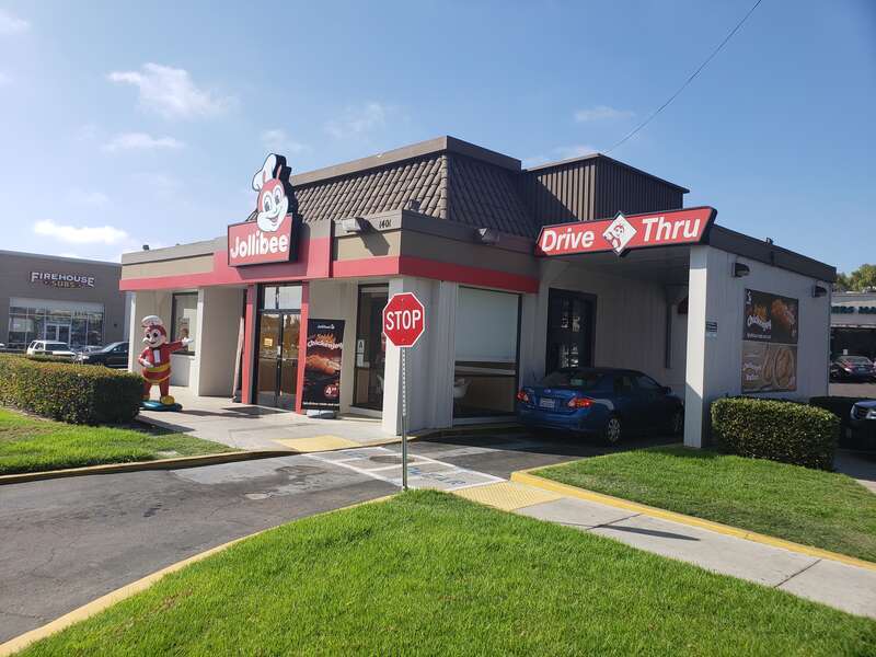 The south facing exterior of the Jollibee location in National City