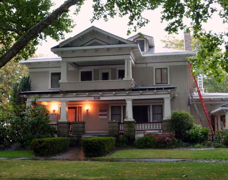 The historic Dick and Louise Kiger House (built ca. 1914), located at 508 Southwest Jefferson Avenue in Corvallis, Oregon, United States, is listed as a contributing resource in the Avery–Helm Historic District. The historic district is listed on the