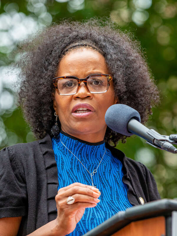 Governor Baker, Boston Mayor Janey highlight new interactive New England Holocaust Memorial experiences with local faith leaders, survivors
&quot;Governor Charlie Baker and acting Boston Mayor Kim Janey join local faith leaders and survivors to highlight