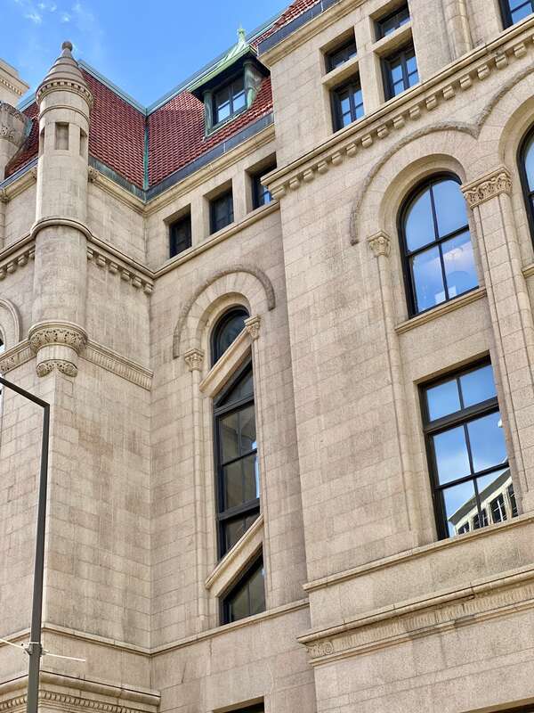 Built between 1894 and 1902, this Richardsonian Romanesque-style granite building was designed by Willoughby J. Edbrooke to serve as the United States Post Office, Courthouse, and Custom House for St. Paul.  The building occupies an entire city block