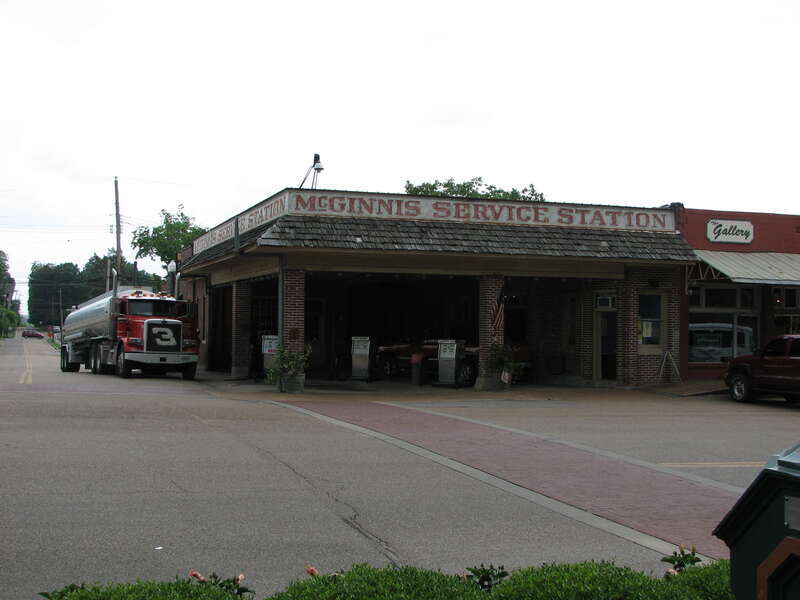 McGinnis Service Station