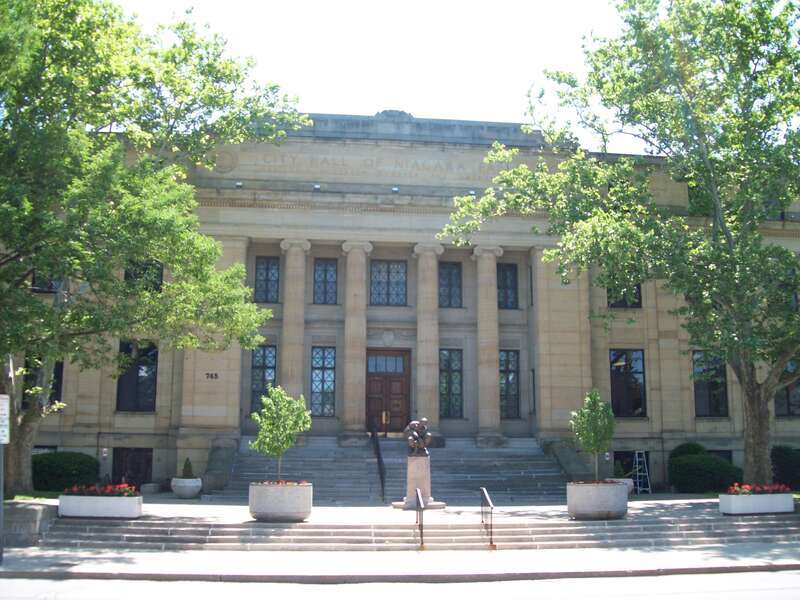 Niagara Falls City Hall, June 2009