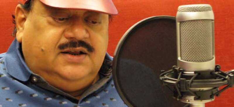 Prashanta Nanda records his voice for the Odia version of the TeachAIDS animation at Stanford University.

Photo credit: TeachAIDS (TeachAIDS.org)