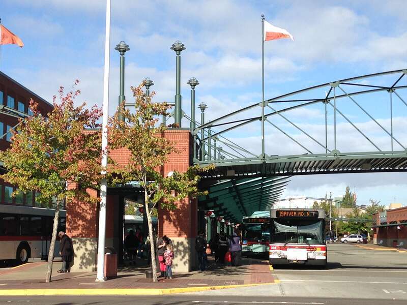 The Downtown Transit Center of Cherriots, in downtown Salem, Oregon.