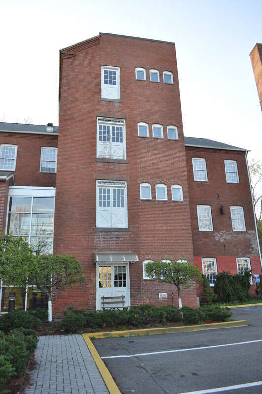 Sanseer Mill, 215 E. Main St, Middletown, Connecticut, USA.