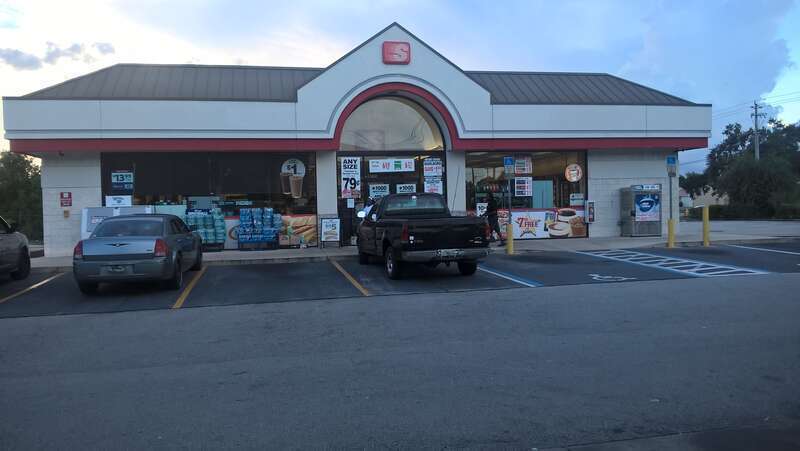 One of many lazily converted Hess gas stations here in Florida.