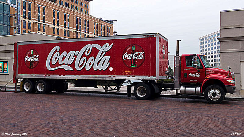 Early morning delivery

Day 339 of my 365 Project