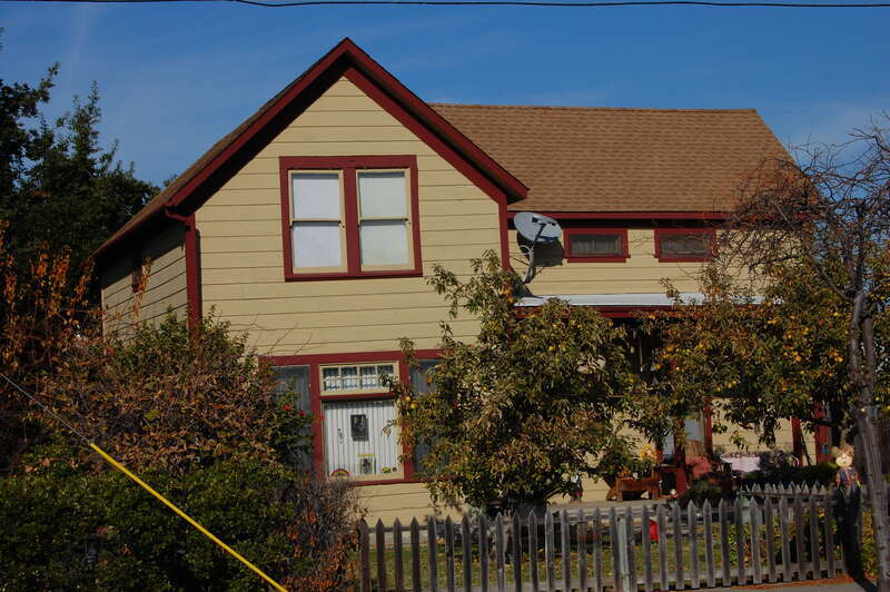 985 Lewis Street. Santa Clara, California, USA