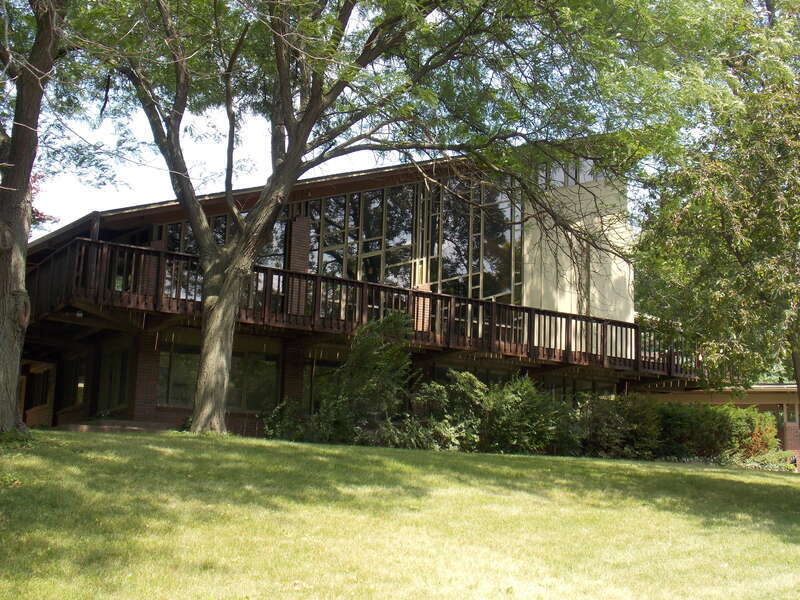 Unitarian Universalist Congregation of the Quad Cities is located of Eastern Avenue in Davenport, Iowa.